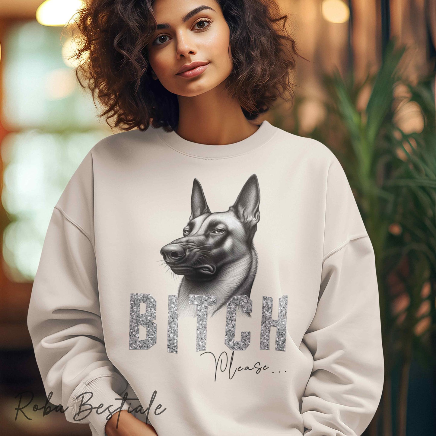 Felpa BI**H, PLEASE - PASTORE BELGA MALINOIS - Dettagli GLITTER - Girocollo, Unisex - Off White, Nera o Grigia - dalla XS alla 3XL