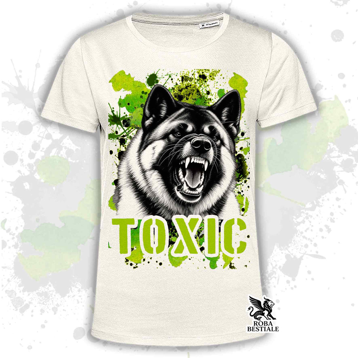 T-shirt bianca stampata con un Akita Americano con espressione arrabbiata. Grafica originale Roba Bestiale, collezione Toxic