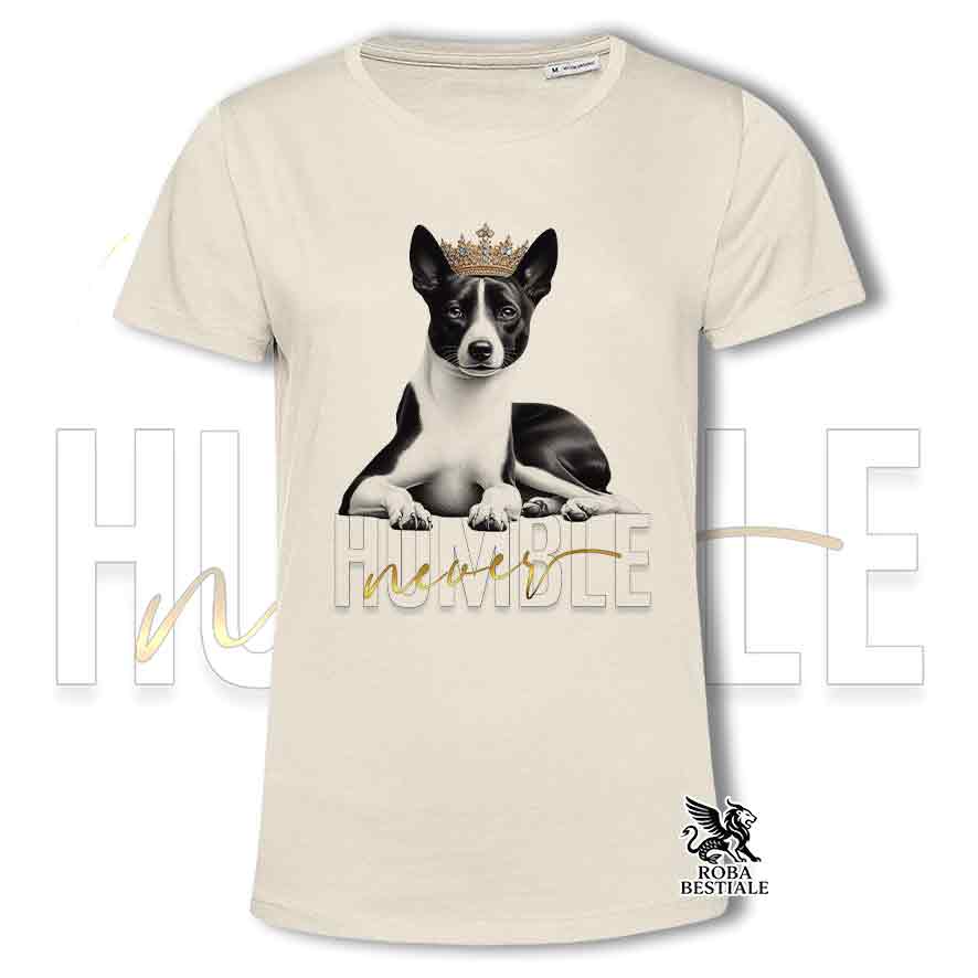 T-shirt beige stampata con un Basenji, grafica Never Humble