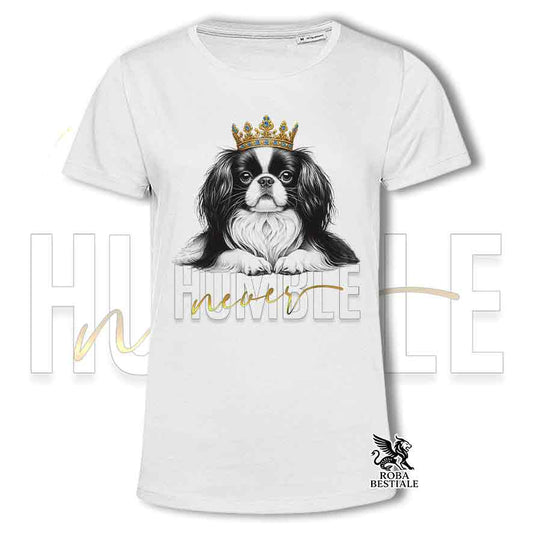T-shirt stampata con un Chin Giapponese, colore bianco con grafica Never Humble