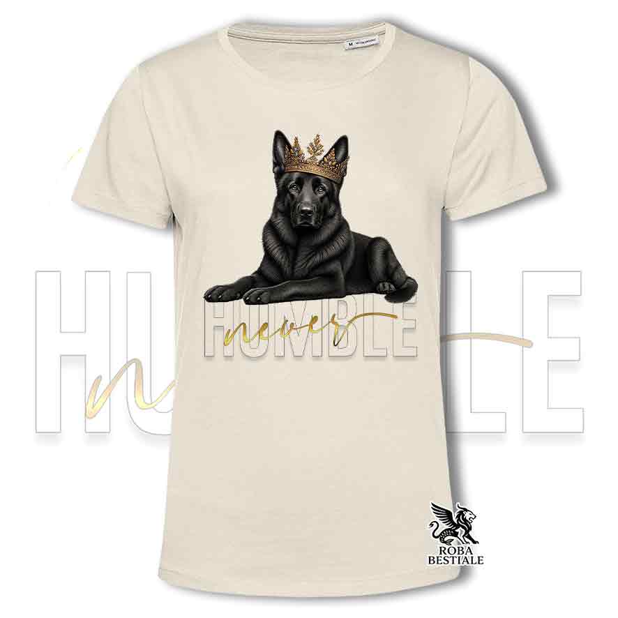 T-shirt stampata con un Pastore Tedesco a pelo corto, colore beige con grafica Never Humble