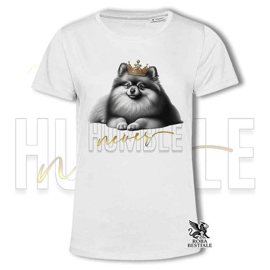 T-shirt bianca stampata con uno Spitz Tedesco Pomerania, grafica Never Humble