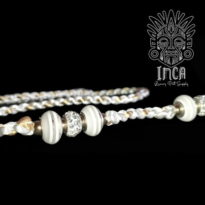 Guinzaglio da Show INCA LUXURY - In Raso Bianco e Oro, con perle e asola per collare - 1 mt