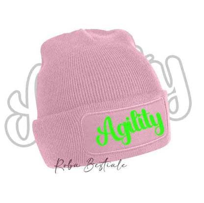 Cappellino invernale a cuffia rosa chiaro con scritta Agility verde