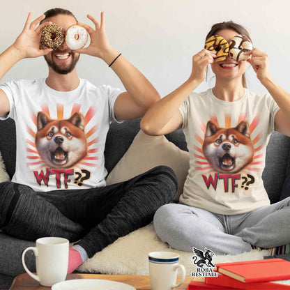 T-Shirt WTF?? - AKITA INU Rosso - Bianca o Beige, da Uomo o da Donna - dalla XS alla 5XL