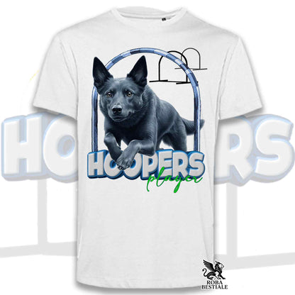 T-shirt bianca con grafica HOOPERS e cane nero con canestro blu