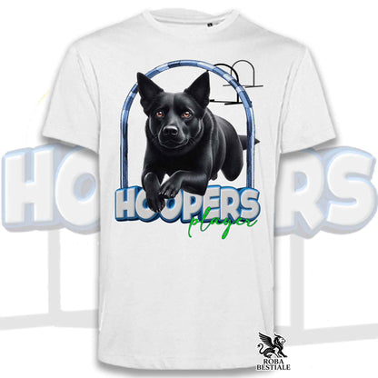 T-shirt bianca con grafica cane nero con cuffie e scritta HOOPERS Player