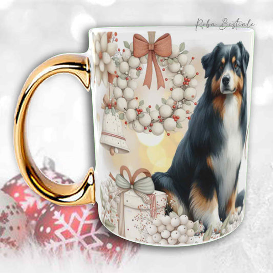 Tazza COZY WINTER - AUSTRALIAN SHEPHERD Black Tricolor - In Ceramica, con manico color Oro - 330 ml