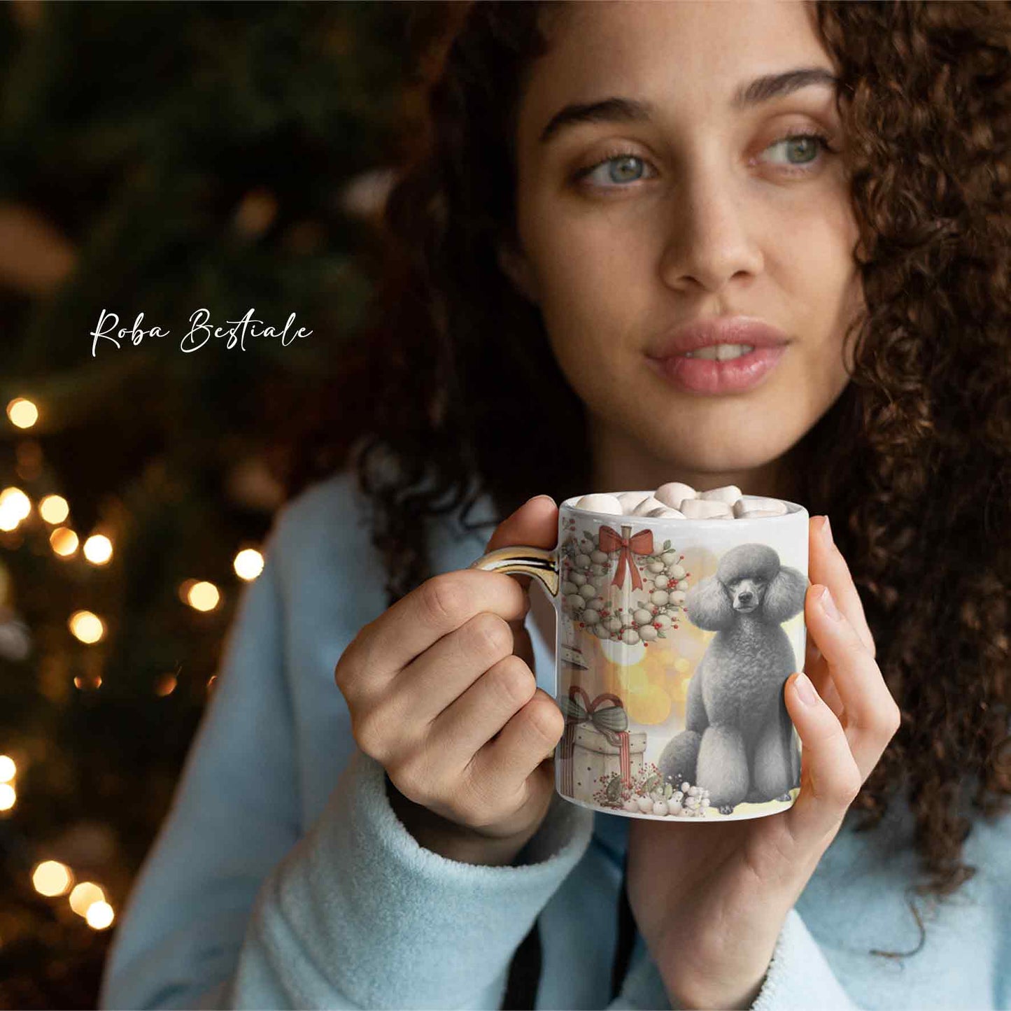 Tazza COZY WINTER - BARBONE Media Mole Grigio Argento - In Ceramica, con manico color Oro - 330 ml