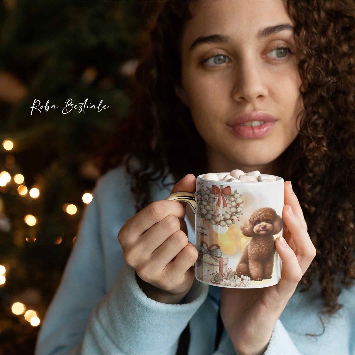 Tazza COZY WINTER - BARBONE Toy Marrone - In Ceramica, con manico color Oro - 330 ml