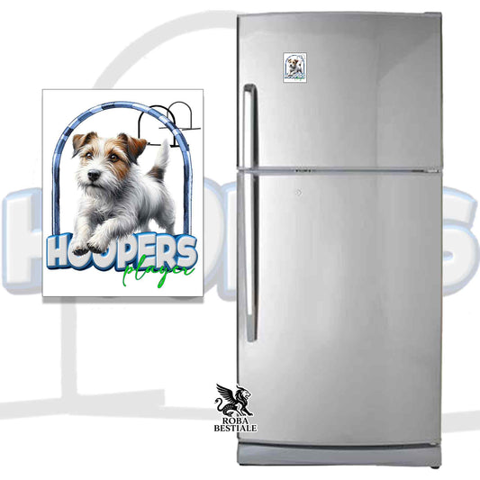 Cagnolino Jack Russell Della Razza Con Una Tazza Bianca Immagine Stock