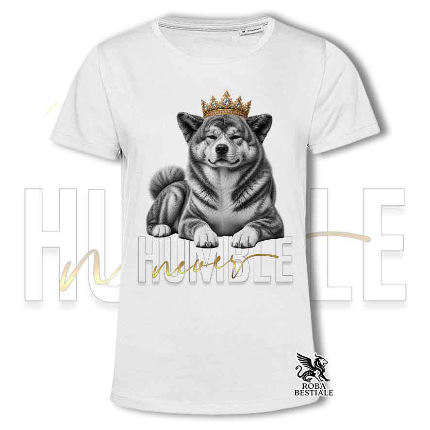 T-shirt stampata con Akita Inu Giapponese, colore bianco con grafica Never Humble