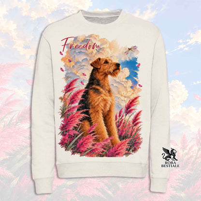 Felpa girocollo bianca con stampa di un Airedale Terrier tra erbe rosa
