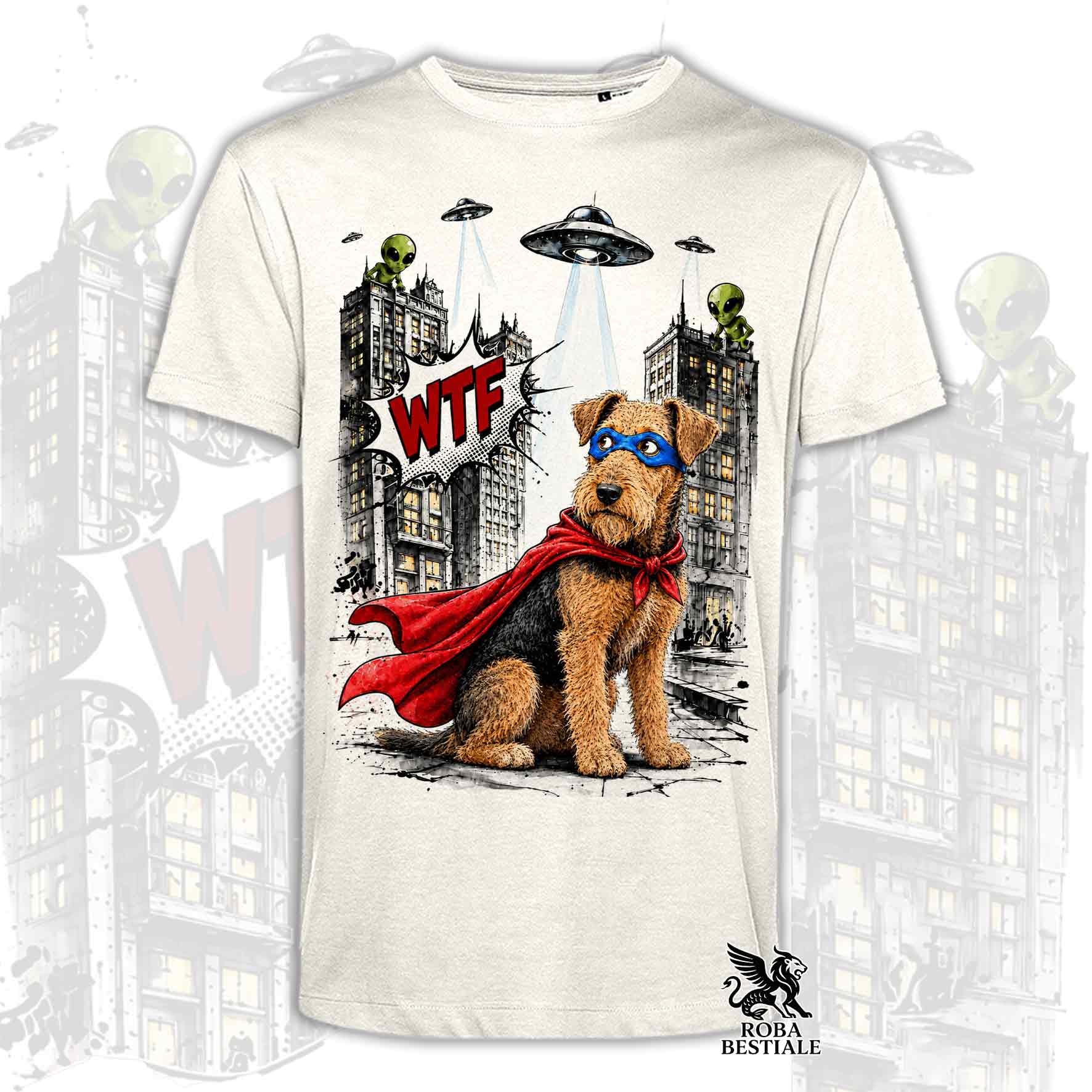 T-shirt beige stampata con un Airedale Terrier con espressione sorpresa, vestito da Super Eroe. Grafica originale Roba Bestiale, collezione Hero