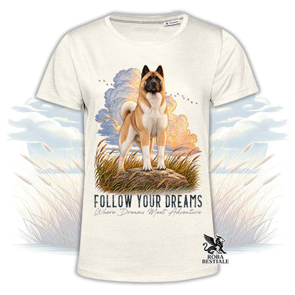 T-shirt beige stampata con un Akita Americano. Grafica originale Roba Bestiale, collezione Dream