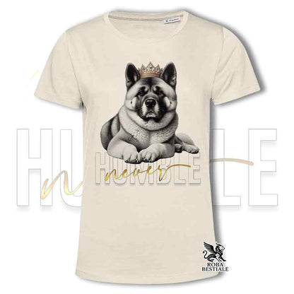 T-shirt stampata con un Akita Americano, colore beige con grafica Never Humble