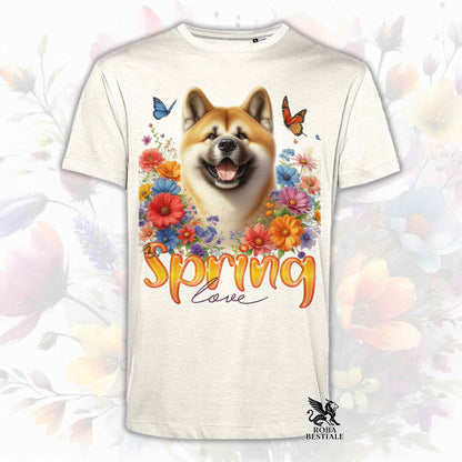 Una t-shirt beige stampata con un Akita Americano immerso nei fiori colorati. Collezione Spring Love di Roba Bestiale