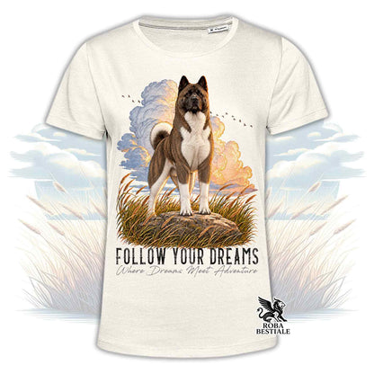 T-shirt bianca stampata con un Akita Americano. Grafica originale Roba Bestiale, collezione Dream