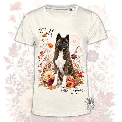 T-shirt beige stampata con un Akita Americano seduto in mezzo a fiori e foglie autunnali. Grafica originale Roba Bestiale, collezione Fall