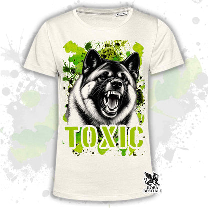 T-shirt bianca stampata con un Akita Americano con espressione arrabbiata. Grafica originale Roba Bestiale, collezione Toxic