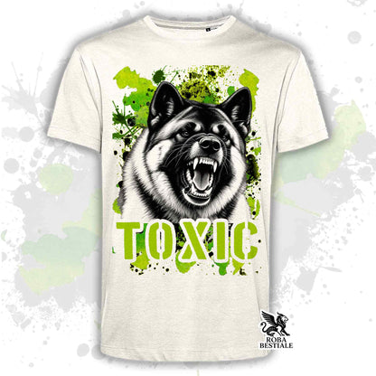 T-shirt bianca stampata con un Akita Americano con espressione arrabbiata. Grafica originale Roba Bestiale, collezione Toxic