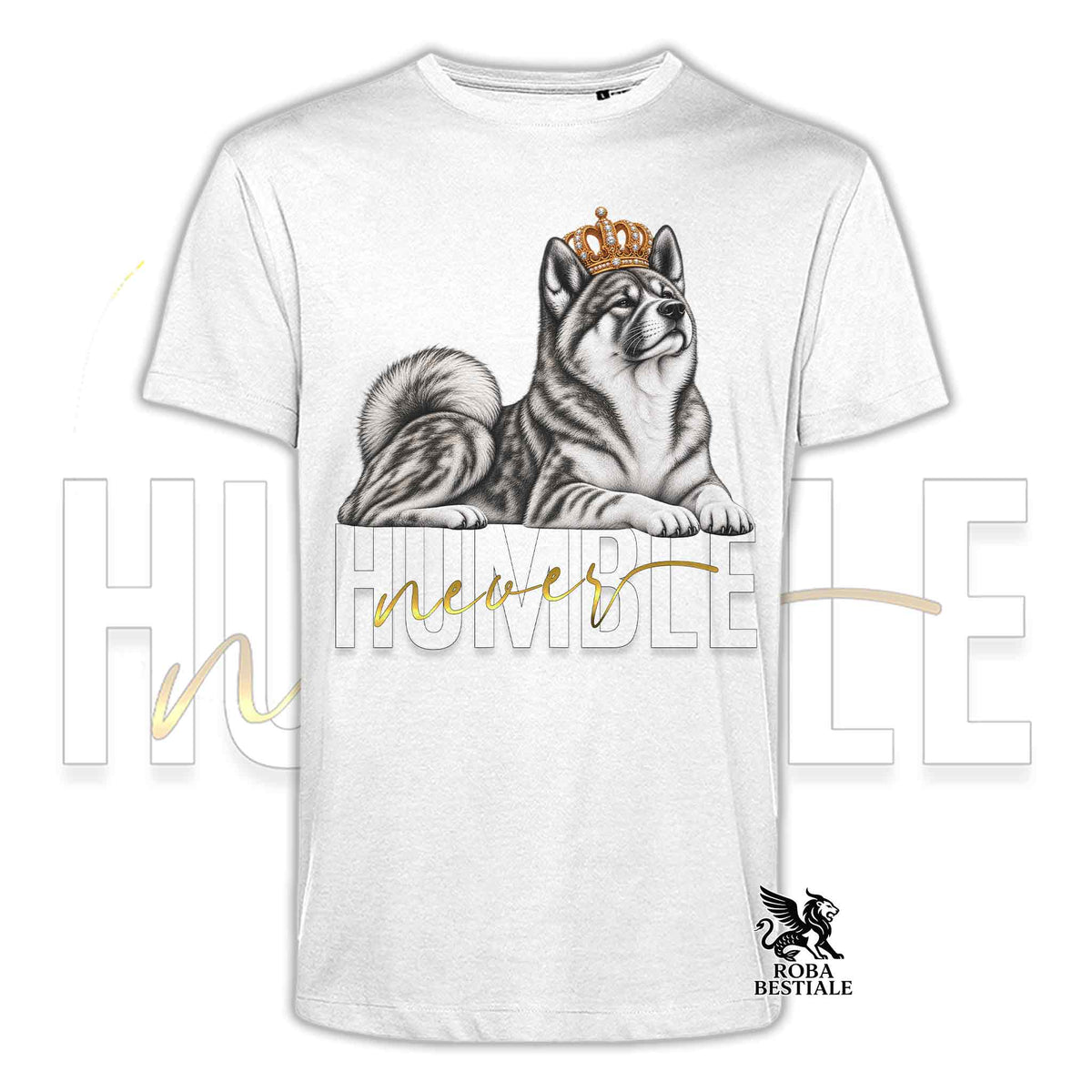 T-shirt bianca con stampa di cane tigrato con corona e scritta "Never Humble"