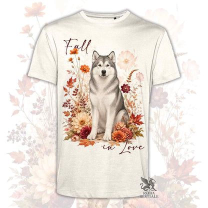 T-shirt beige stampata con un Alaskan Malamute seduto in mezzo a fiori e foglie autunnali. Grafica originale Roba Bestiale, collezione Fall