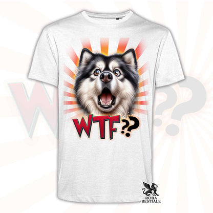 T-shirt bianca stampata con un Alaskan Malamute con espressione sorpresa. Grafica originale Roba Bestiale, collezione WTF??