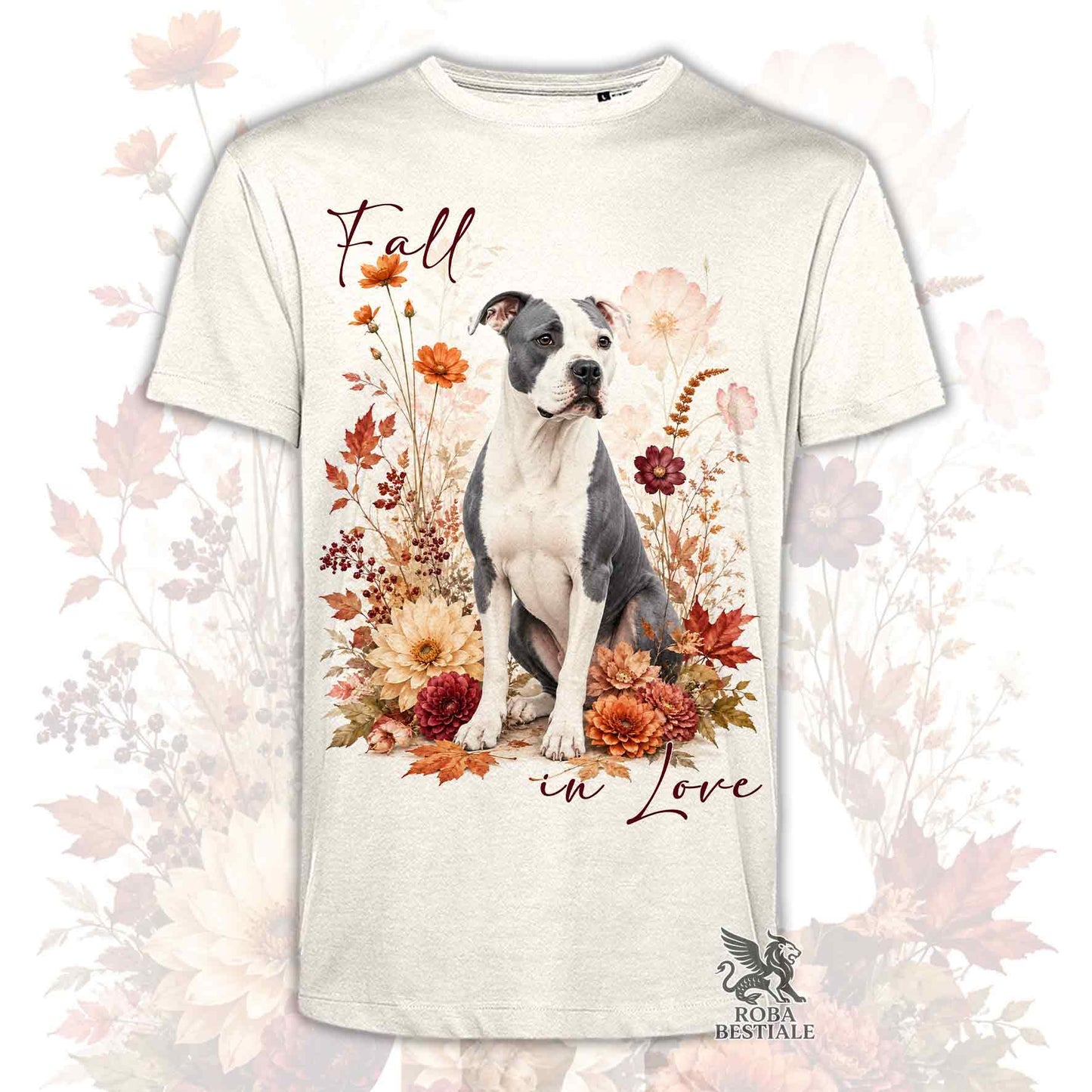 T-shirt beige stampata con un American Staffordshire Terrier seduto in mezzo a fiori e foglie autunnali. Grafica originale Roba Bestiale, collezione Fall