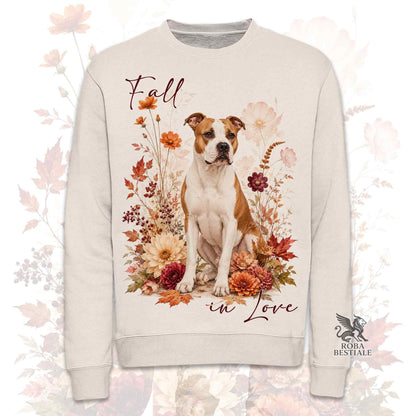 Felpa girocollo beige stampata con un American Staffordshire Terrier seduto in mezzo a fiori e foglie autunnali. Grafica originale Roba Bestiale, collezione Fall in Love