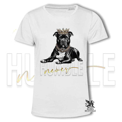 T-shirt bianca stampata con un American Staffordshire Terrier, grafica Never Humble