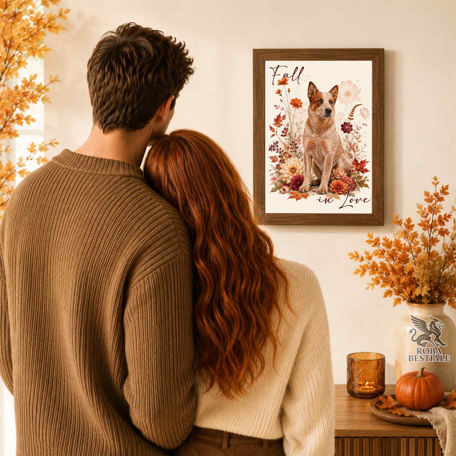 Quadretto con la stampa A4 di un Australian Cattle Dog seduto in mezzo a fiori e foglie autunnali. Grafica originale Roba Bestiale, collezione Fall in Love