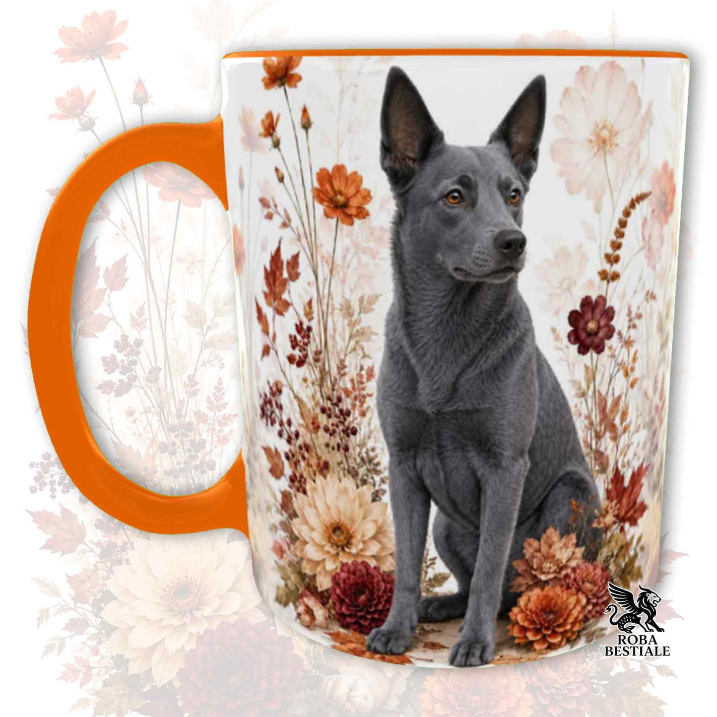 Tazza con la stampa di un Australian Kelpie seduto in mezzo a fiori e foglie autunnali. Grafica originale Roba Bestiale, collezione Fall in Love