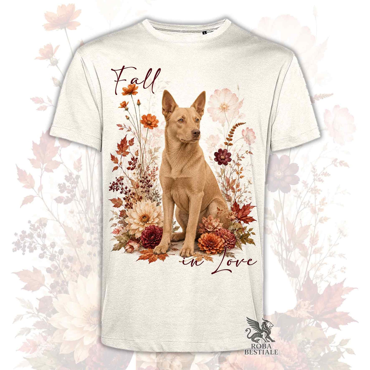 T-shirt beige stampata con un Australian Kelpie seduto in mezzo a fiori e foglie autunnali. Grafica originale Roba Bestiale, collezione Fall