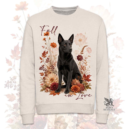 Felpa girocollo beige stampata con un Australian Kelpie seduto in mezzo a fiori e foglie autunnali. Grafica originale Roba Bestiale, collezione Fall in Love