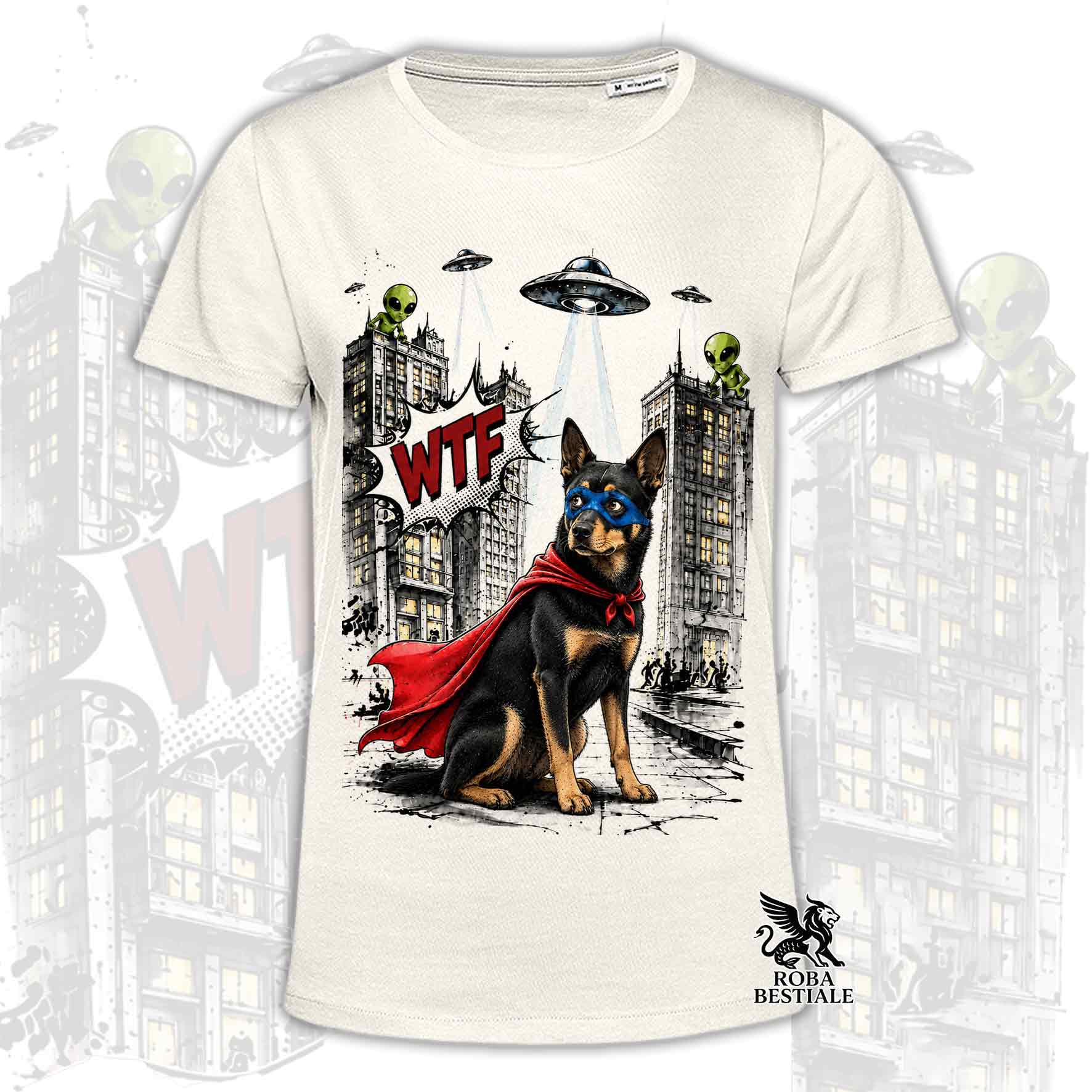 T-shirt beige stampata con un Australian Kelpie con espressione sorpresa, vestito da Super Eroe. Grafica originale Roba Bestiale, collezione Hero