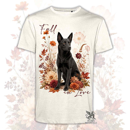 T-shirt beige stampata con un Australian Kelpie seduto in mezzo a fiori e foglie autunnali. Grafica originale Roba Bestiale, collezione Fall