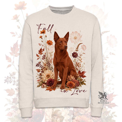 Felpa girocollo beige stampata con un Australian Kelpie seduto in mezzo a fiori e foglie autunnali. Grafica originale Roba Bestiale, collezione Fall in Love