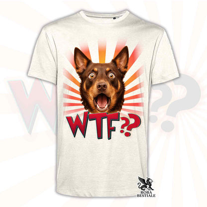 T-shirt beige stampata con un Australian Kelpie rosso focato con espressione sorpresa. Grafica originale Roba Bestiale, collezione WTF??