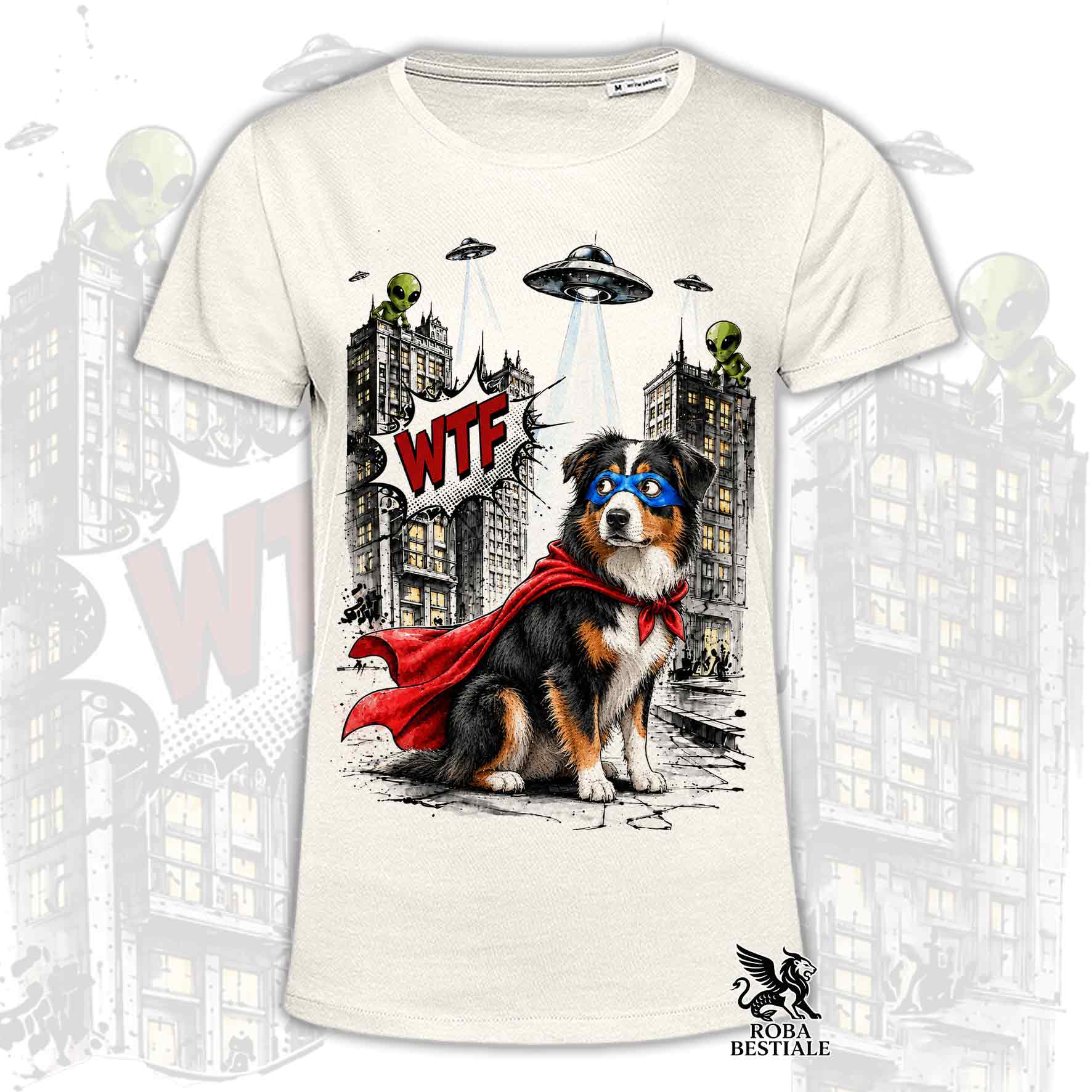 T-shirt beige stampata con un Australian Shepherd con espressione sorpresa, vestito da Super Eroe. Grafica originale Roba Bestiale, collezione Hero