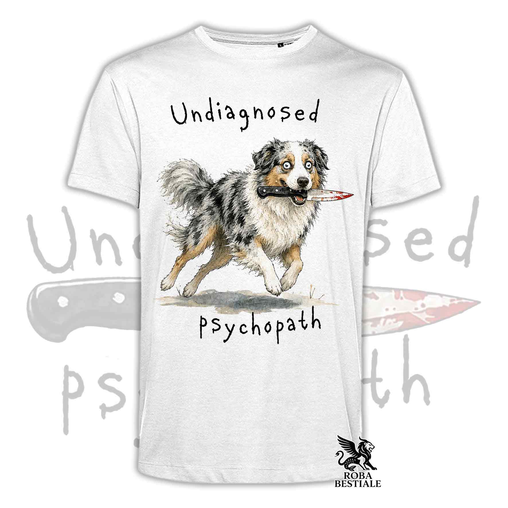 T-shirt bianca stampata con un Australian Shepherd che tiene un coltello tra i denti. Grafica originale Roba Bestiale, collezione Psychopath