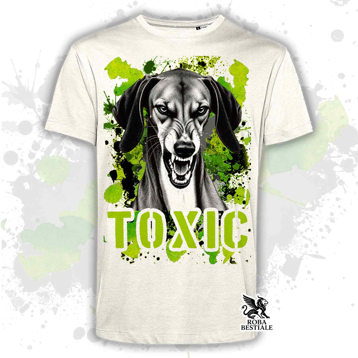 T-shirt beige stampata con un Azawakh con espressione arrabbiata. Grafica originale Roba Bestiale, collezione Toxic