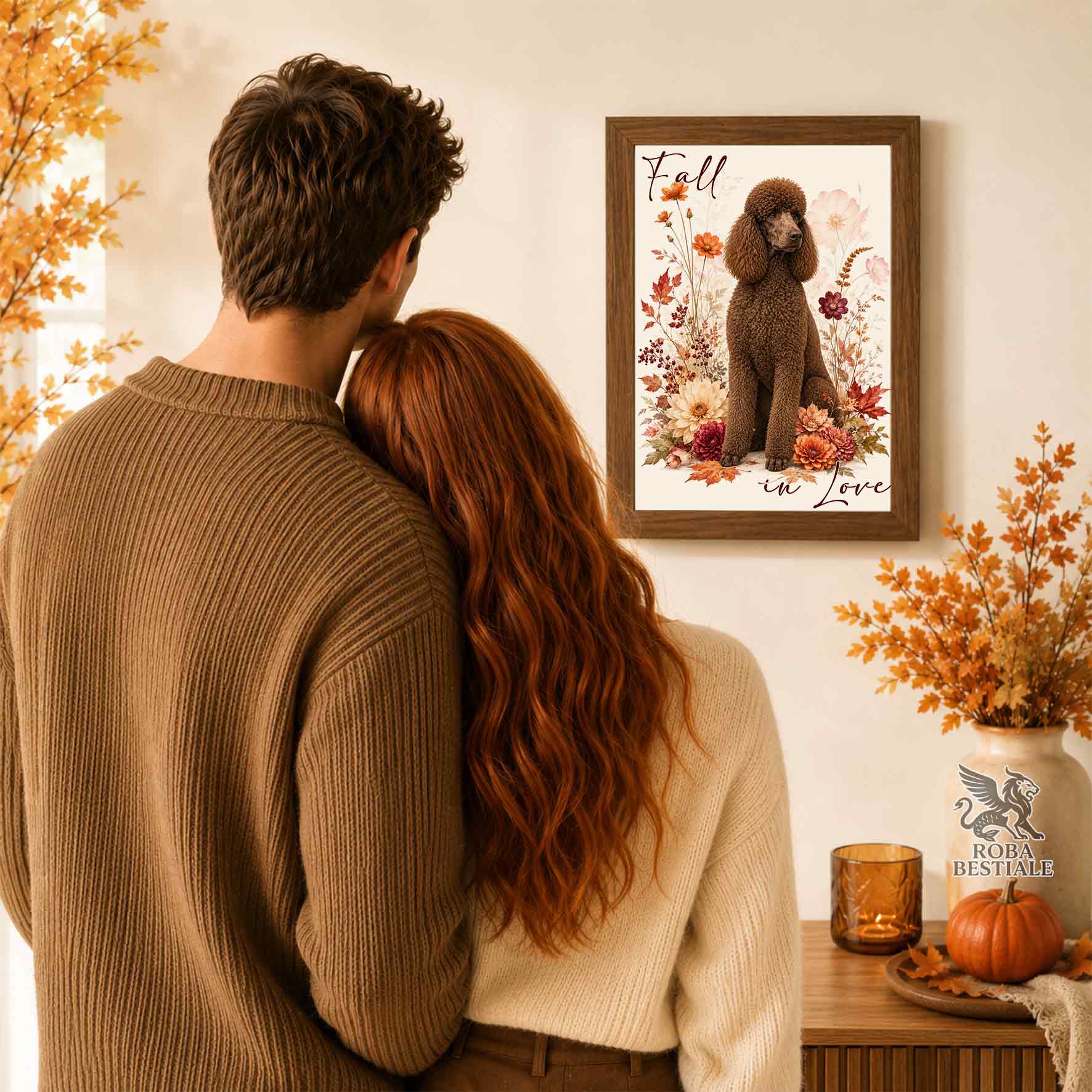 Quadretto con la stampa A4 di un Barbone Grande Mole seduto in mezzo a fiori e foglie autunnali. Grafica originale Roba Bestiale, collezione Fall in Love
