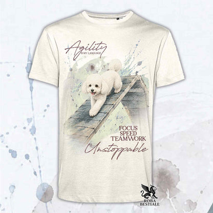 T-shirt beige stampata con un Barbone Nano che fa Agility. Grafica originale Roba Bestiale, collezione A-Frame