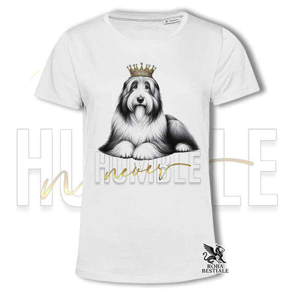 T-shirt stampata con un Bearded Collie, colore bianco con grafica Never Humble