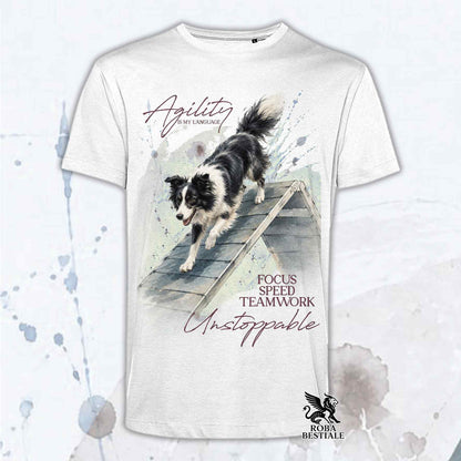 T-shirt bianca stampata con un Border Collie che fa Agility. Grafica originale Roba Bestiale, collezione A-Frame