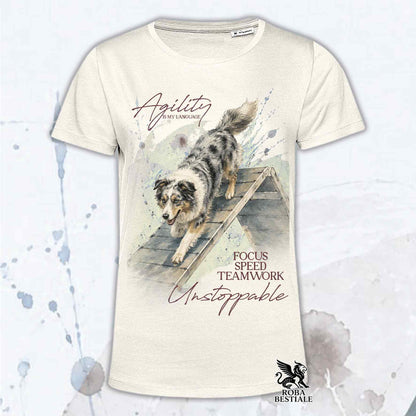 T-shirt bianca stampata con un Border Collie che fa Agility. Grafica originale Roba Bestiale, collezione A-Frame
