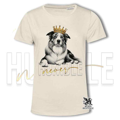 T-shirt stampata con un Border Collie, colore beige con grafica Never Humble