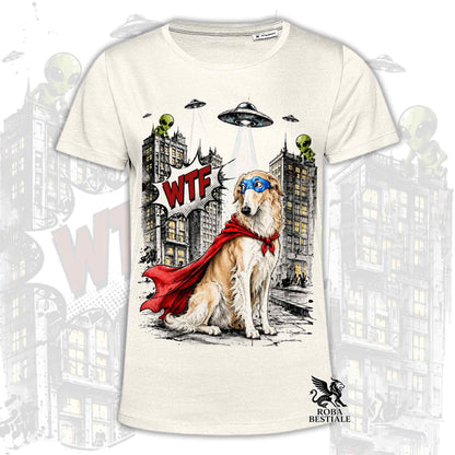 T-shirt beige stampata con un Borzoi con espressione sorpresa, vestito da Super Eroe. Grafica originale Roba Bestiale, collezione Hero