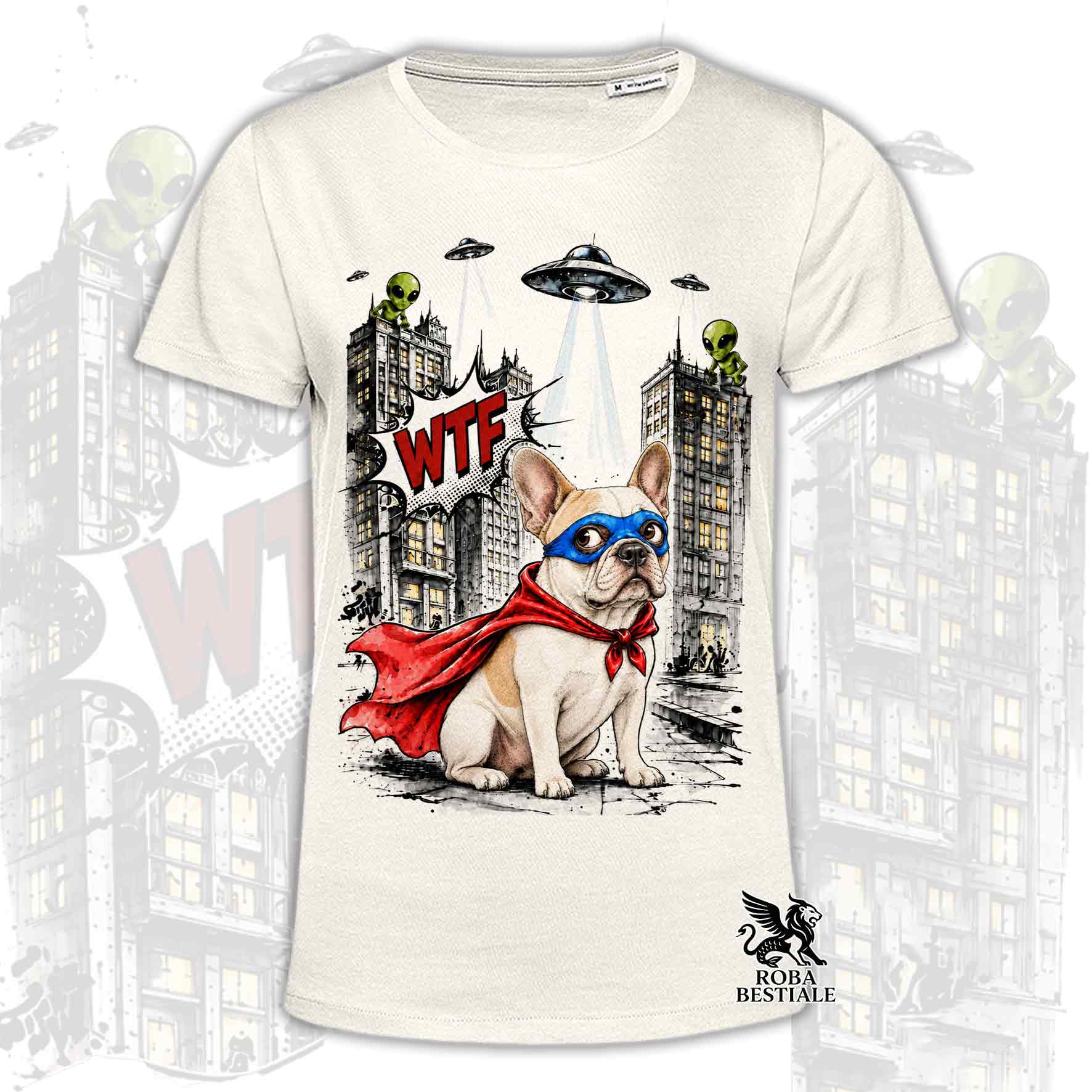 T-shirt beige stampata con un Bouledogue Francese con espressione sorpresa, vestito da Super Eroe. Grafica originale Roba Bestiale, collezione Hero